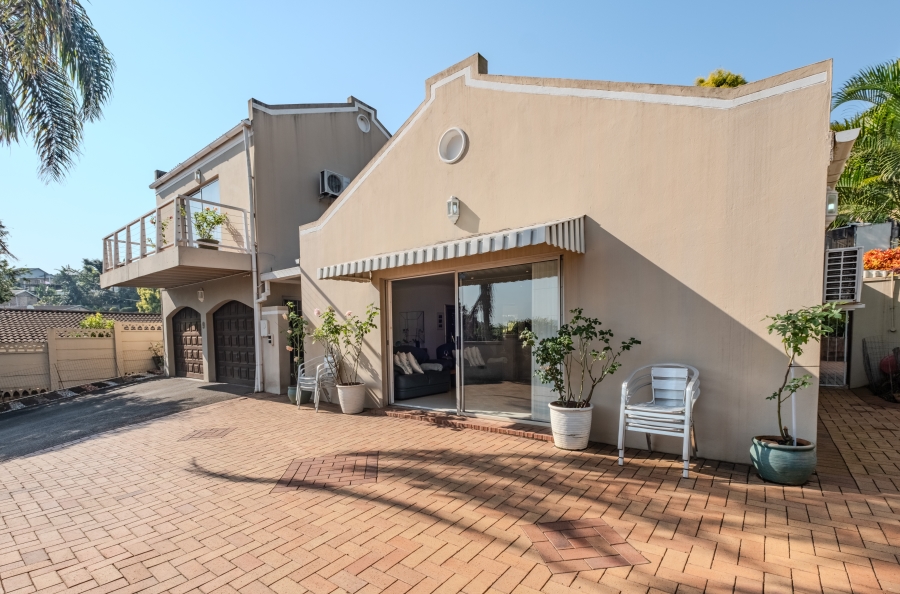 4 Bedroom Property for Sale in Sunningdale KwaZulu-Natal