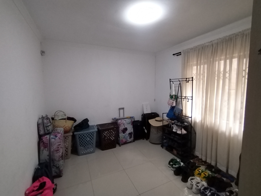 2 Bedroom Property for Sale in Amanzimtoti KwaZulu-Natal