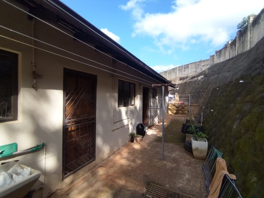 2 Bedroom Property for Sale in Amanzimtoti KwaZulu-Natal
