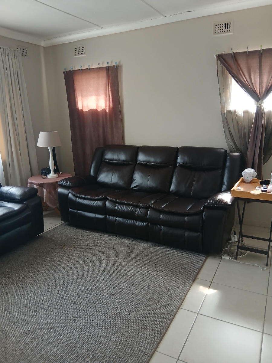 To Let 2 Bedroom Property for Rent in Grosvenor KwaZulu-Natal