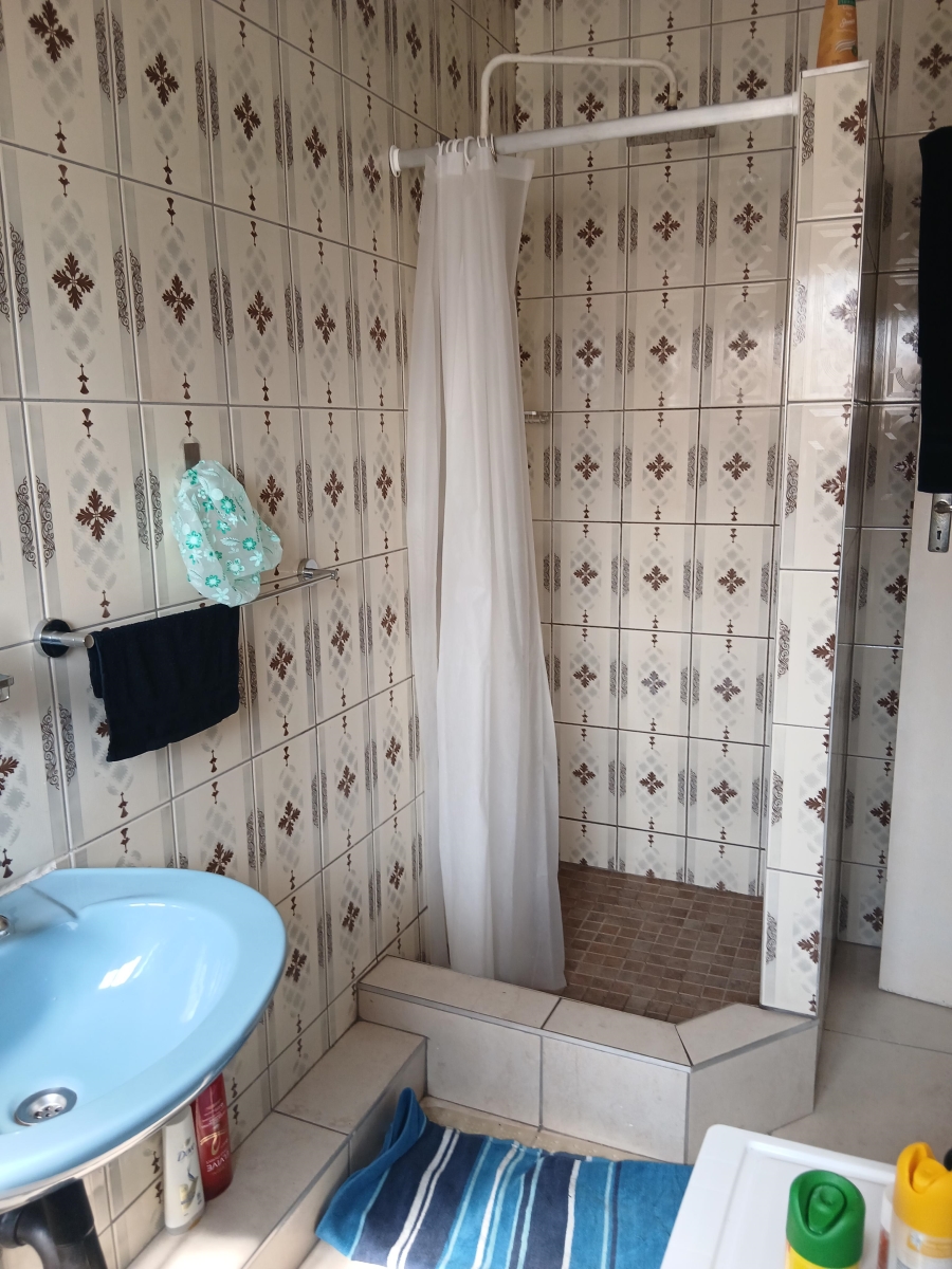 To Let 2 Bedroom Property for Rent in Grosvenor KwaZulu-Natal