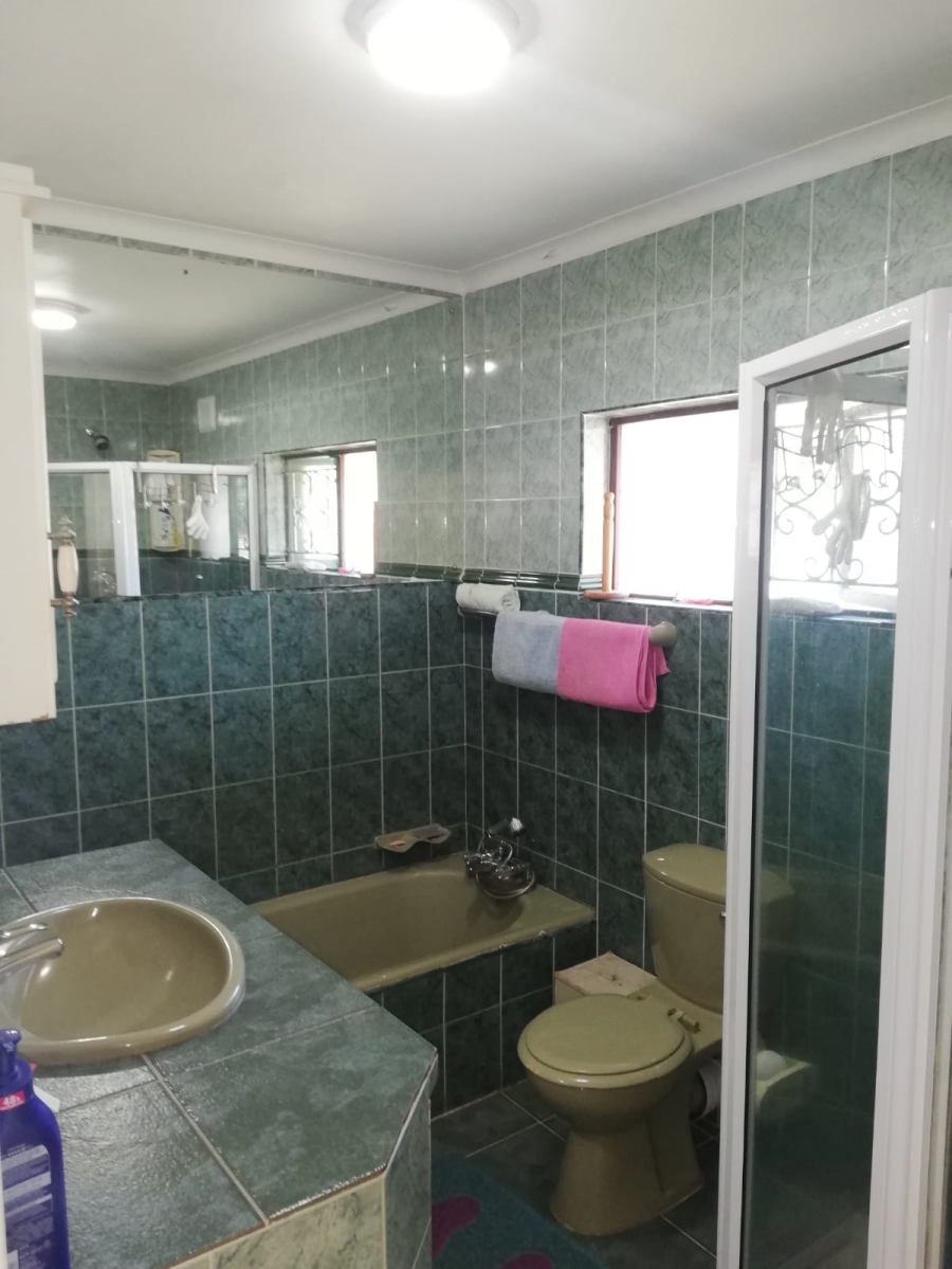 To Let 3 Bedroom Property for Rent in Bluff KwaZulu-Natal