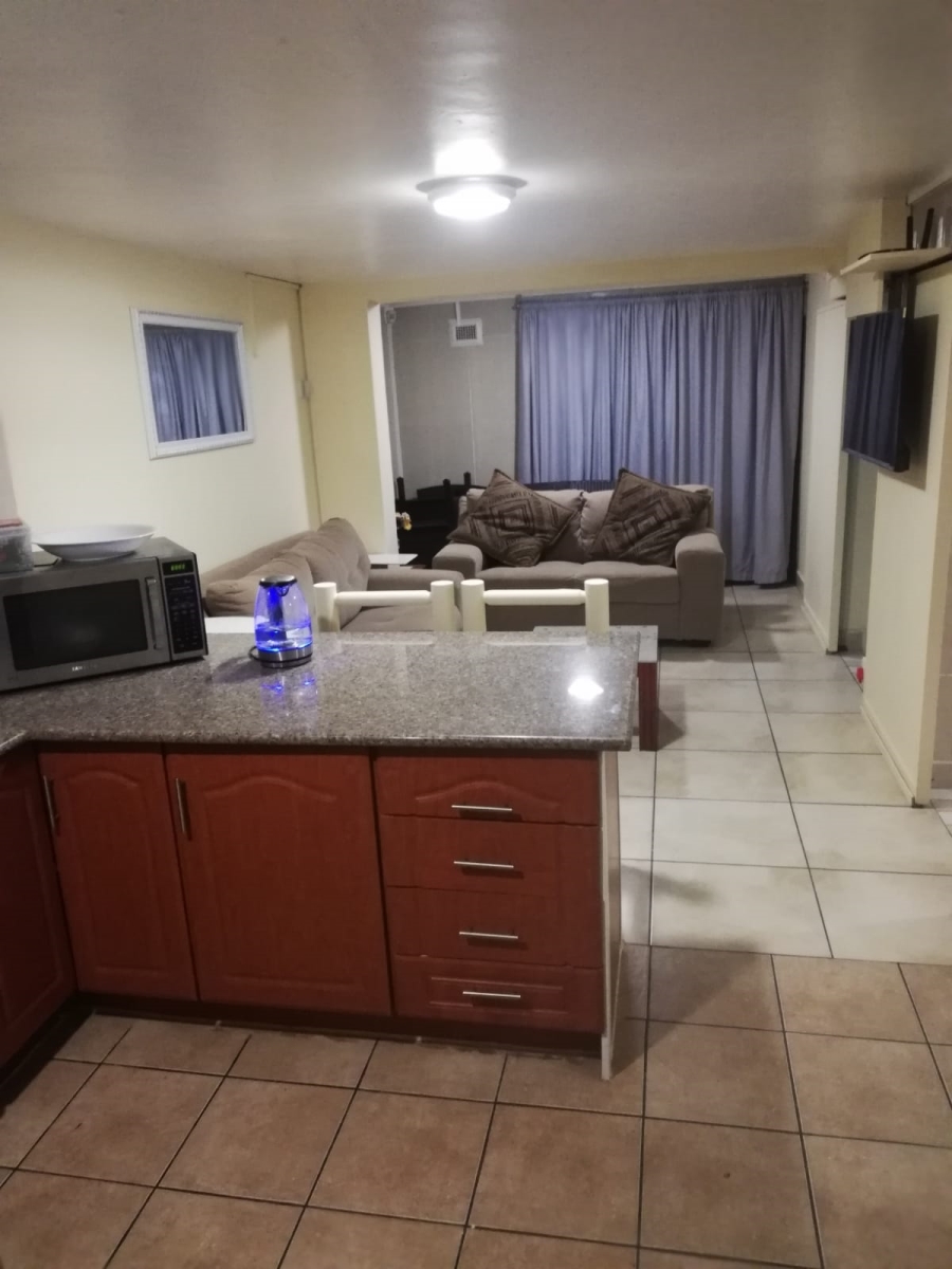 To Let 2 Bedroom Property for Rent in Bluff KwaZulu-Natal