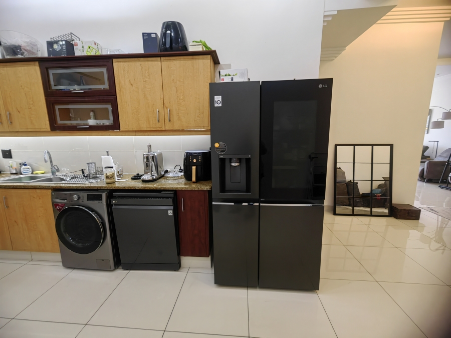 To Let 2 Bedroom Property for Rent in Umhlanga KwaZulu-Natal