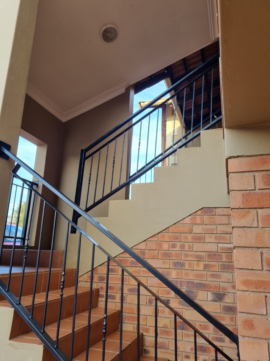 1 Bedroom Property for Sale in Clifton Hill Estate KwaZulu-Natal