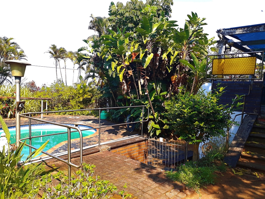 4 Bedroom Property for Sale in Athlone Park KwaZulu-Natal
