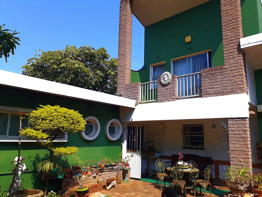 4 Bedroom Property for Sale in Athlone Park KwaZulu-Natal