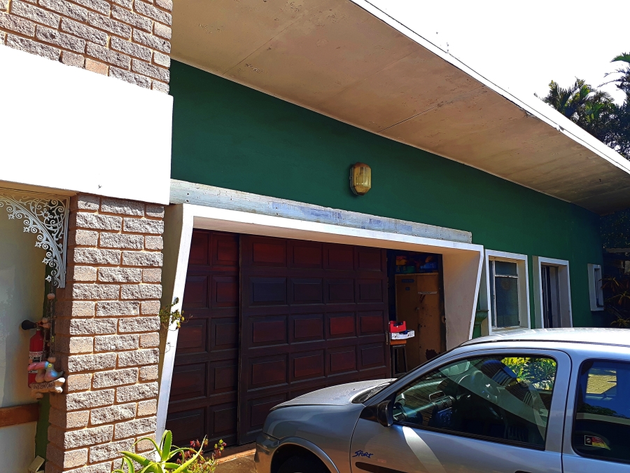 4 Bedroom Property for Sale in Athlone Park KwaZulu-Natal
