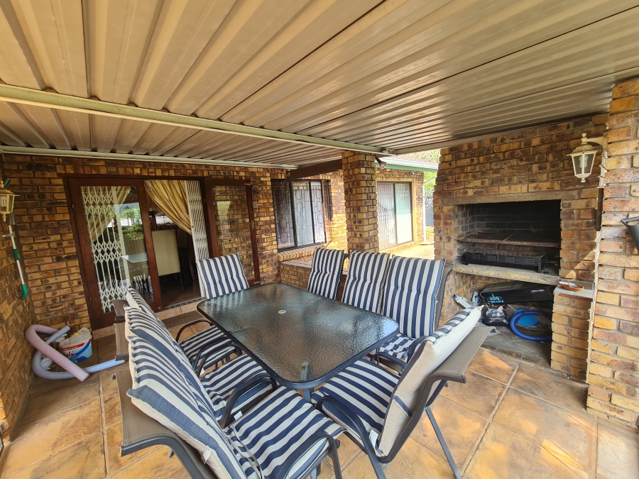 3 Bedroom Property for Sale in Lester Park KwaZulu-Natal