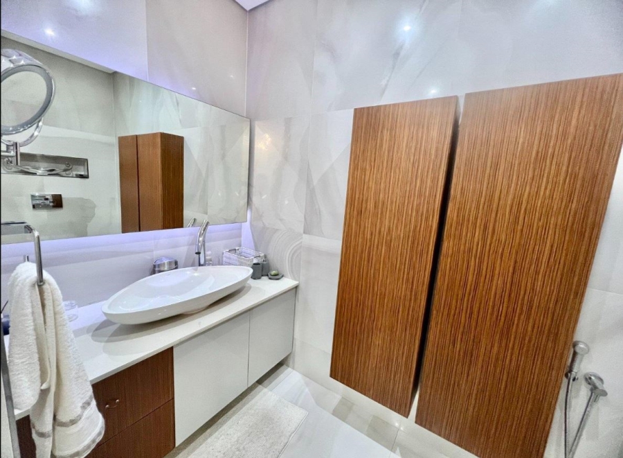 4 Bedroom Property for Sale in Essenwood KwaZulu-Natal