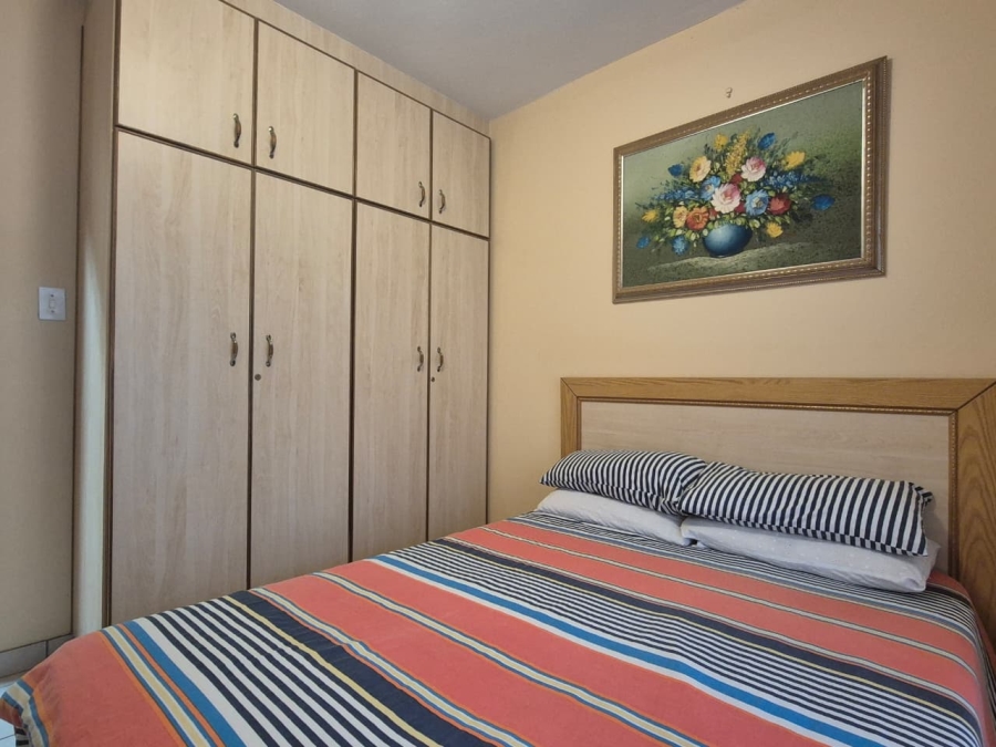 8 Bedroom Property for Sale in Tinley Manor KwaZulu-Natal