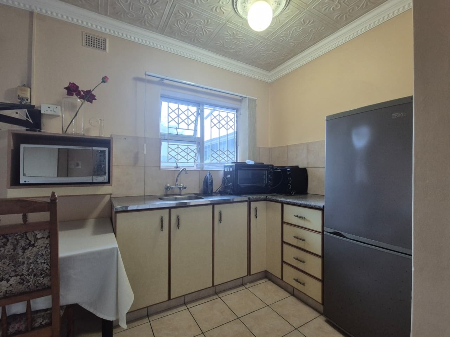 8 Bedroom Property for Sale in Tinley Manor KwaZulu-Natal
