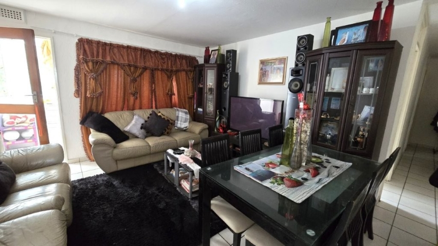 2 Bedroom Property for Sale in Pinetown KwaZulu-Natal