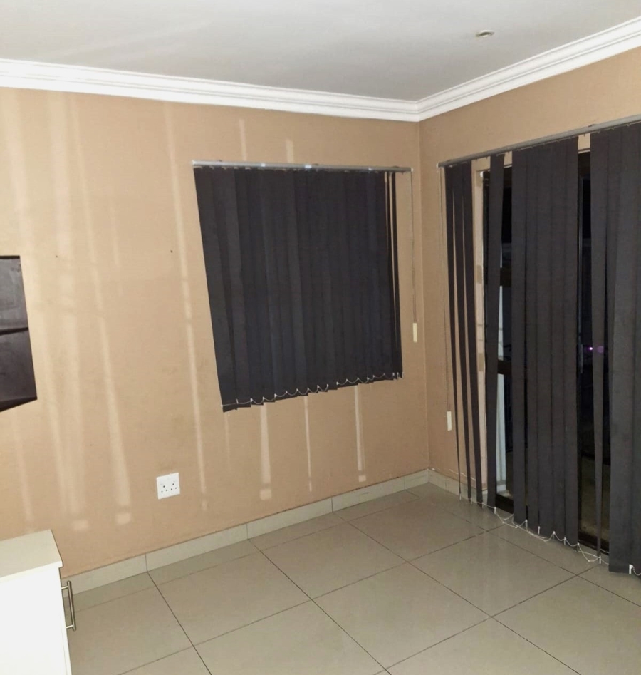 2 Bedroom Property for Sale in Umhlanga KwaZulu-Natal