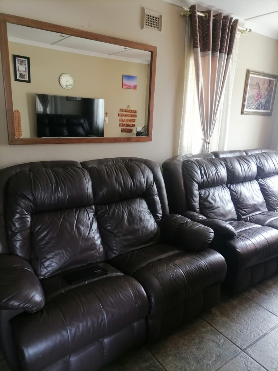 3 Bedroom Property for Sale in Brookdale KwaZulu-Natal