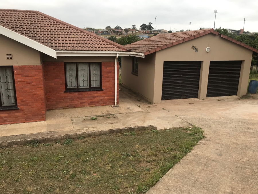 4 Bedroom Property for Sale in KwaMashu N KwaZulu-Natal