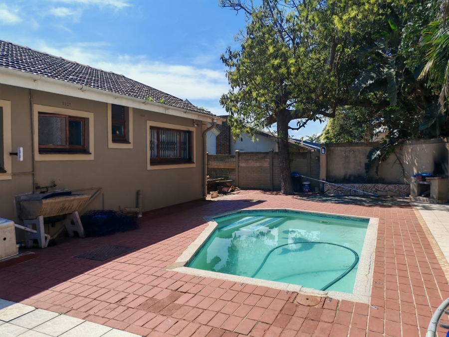 4 Bedroom Property for Sale in Brighton Beach KwaZulu-Natal