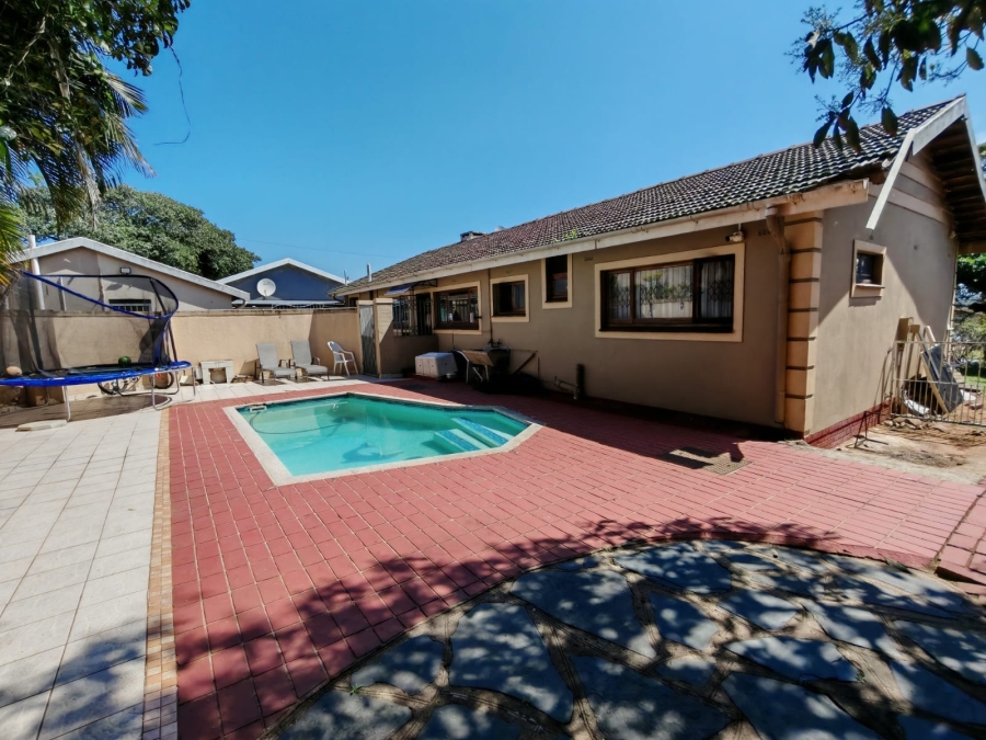 4 Bedroom Property for Sale in Brighton Beach KwaZulu-Natal