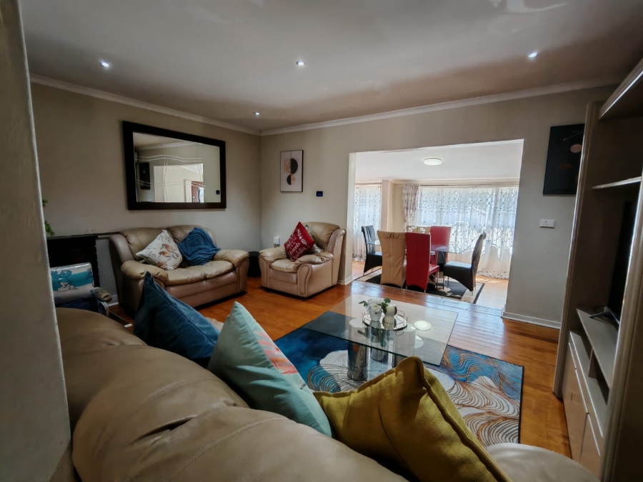 4 Bedroom Property for Sale in Brighton Beach KwaZulu-Natal