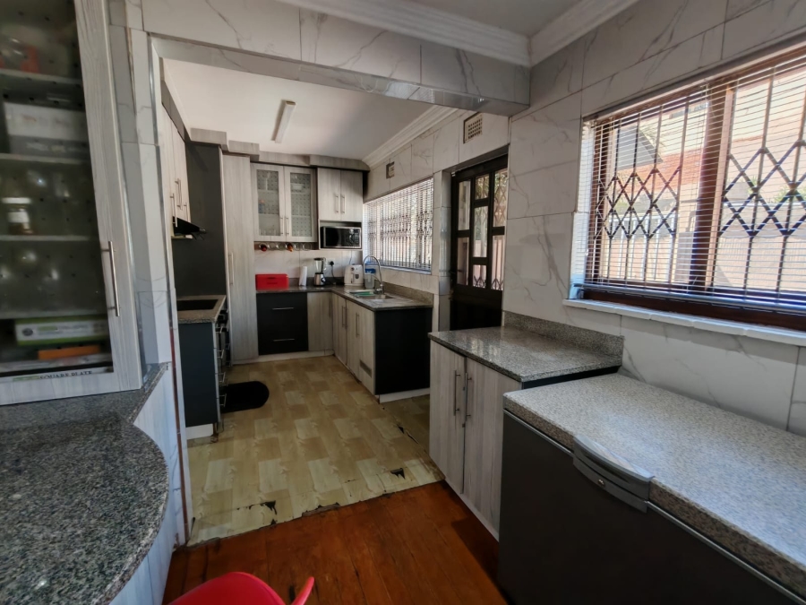 4 Bedroom Property for Sale in Brighton Beach KwaZulu-Natal