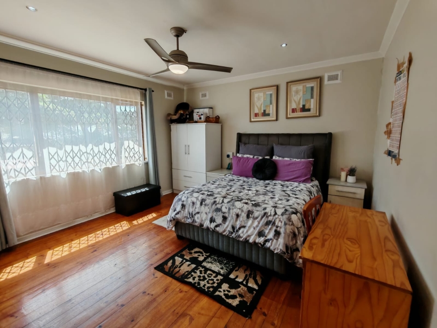 4 Bedroom Property for Sale in Brighton Beach KwaZulu-Natal