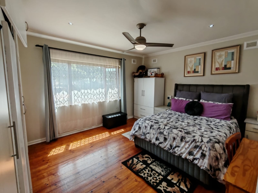 4 Bedroom Property for Sale in Brighton Beach KwaZulu-Natal