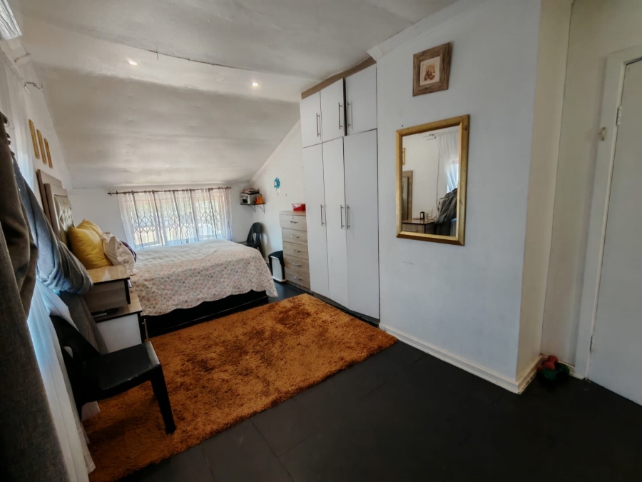 4 Bedroom Property for Sale in Brighton Beach KwaZulu-Natal