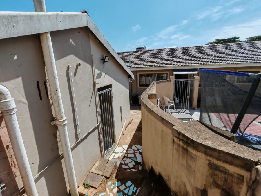 4 Bedroom Property for Sale in Brighton Beach KwaZulu-Natal