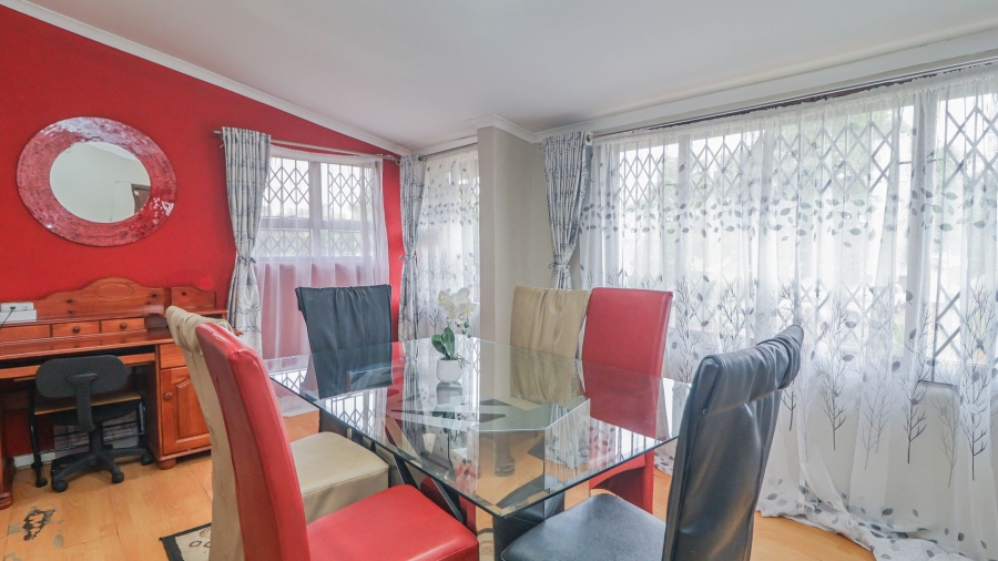 4 Bedroom Property for Sale in Brighton Beach KwaZulu-Natal