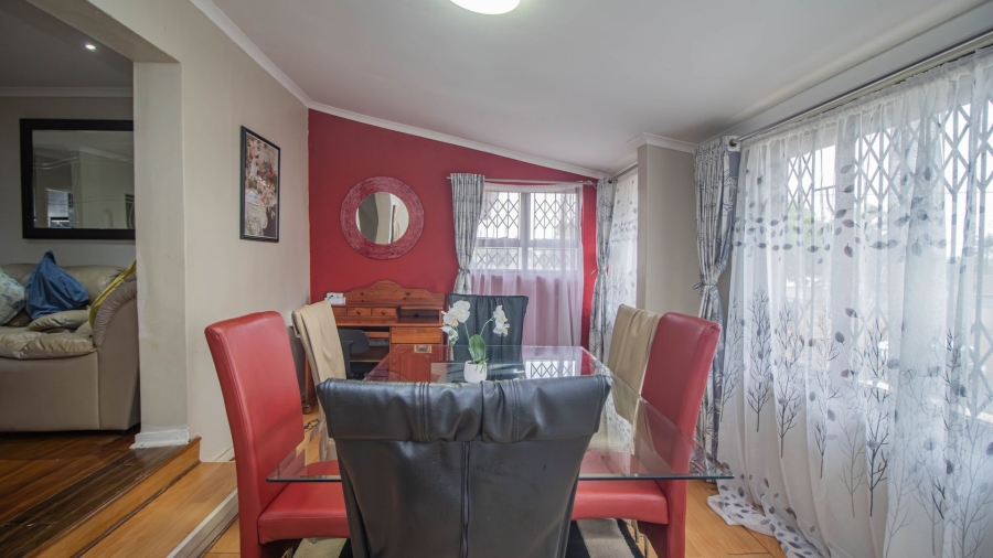 4 Bedroom Property for Sale in Brighton Beach KwaZulu-Natal