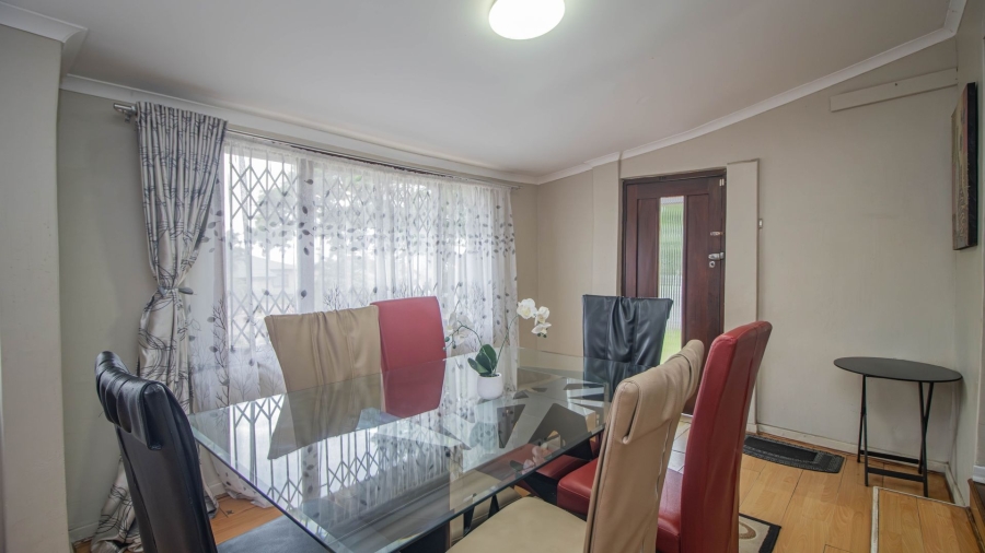 4 Bedroom Property for Sale in Brighton Beach KwaZulu-Natal