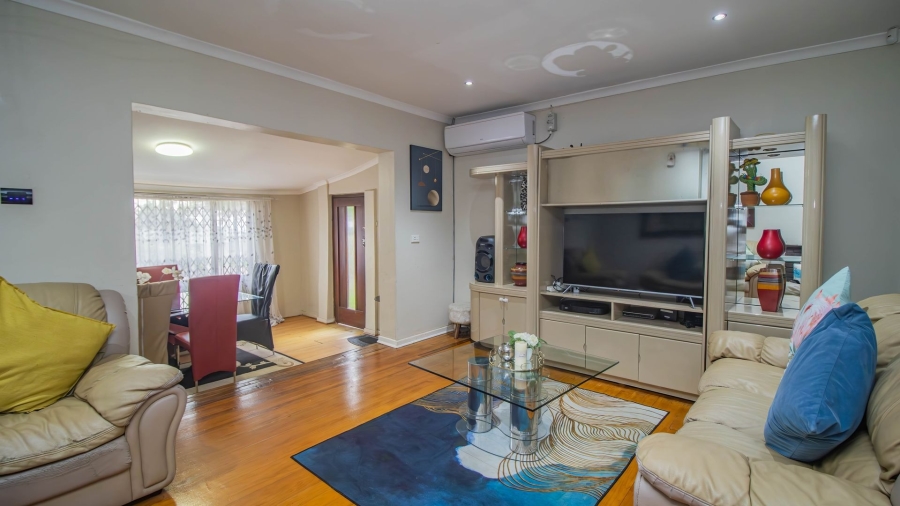 4 Bedroom Property for Sale in Brighton Beach KwaZulu-Natal