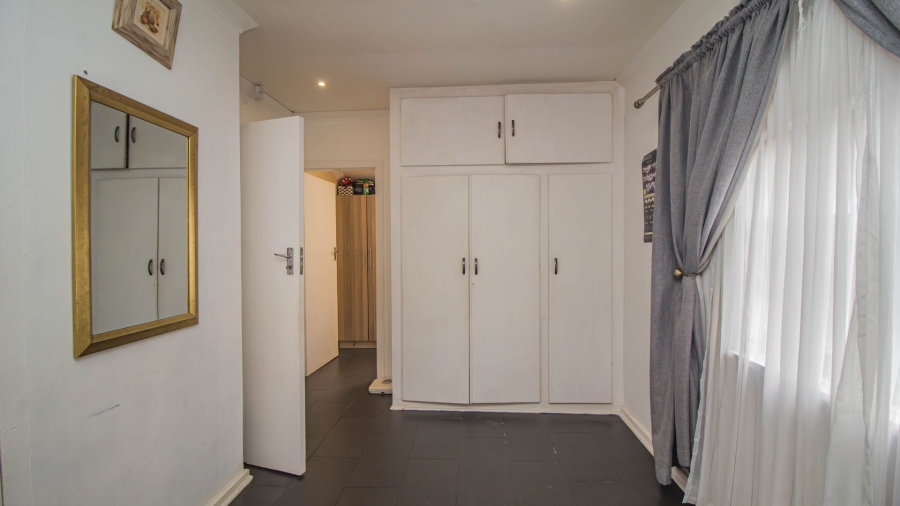 4 Bedroom Property for Sale in Brighton Beach KwaZulu-Natal