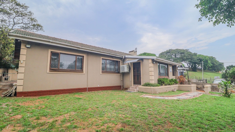 4 Bedroom Property for Sale in Brighton Beach KwaZulu-Natal