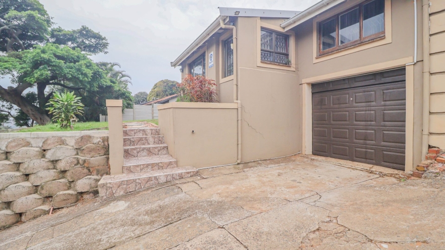 4 Bedroom Property for Sale in Brighton Beach KwaZulu-Natal