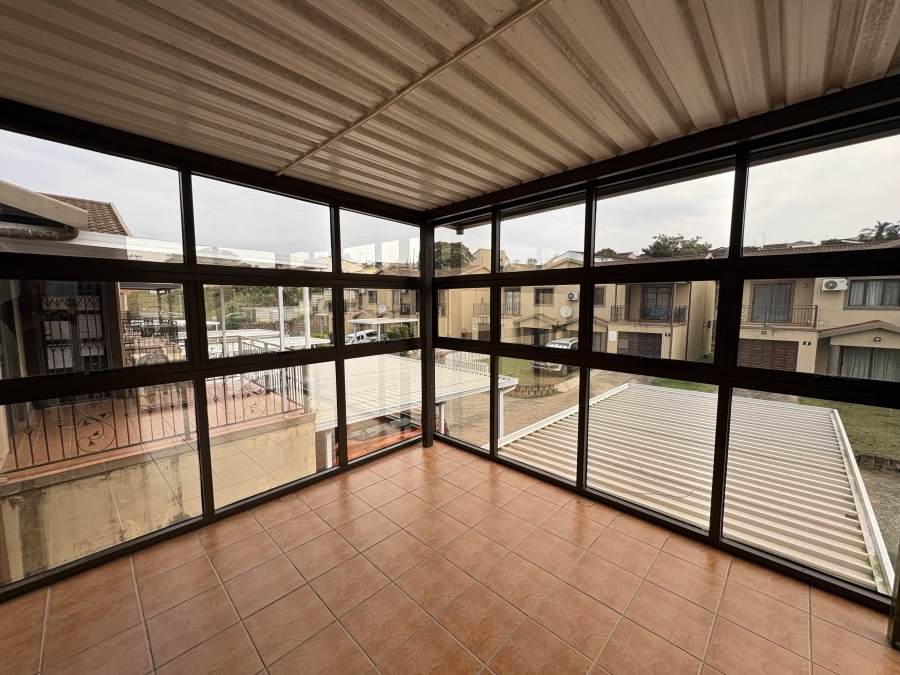 To Let 3 Bedroom Property for Rent in Northcroft KwaZulu-Natal