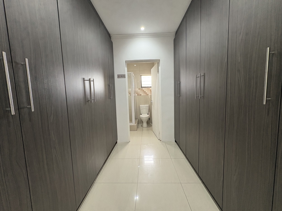 To Let 3 Bedroom Property for Rent in Northcroft KwaZulu-Natal