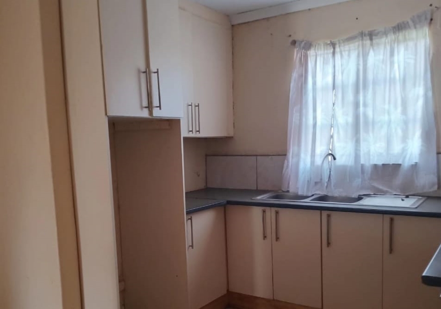 3 Bedroom Property for Sale in Acaciaville KwaZulu-Natal