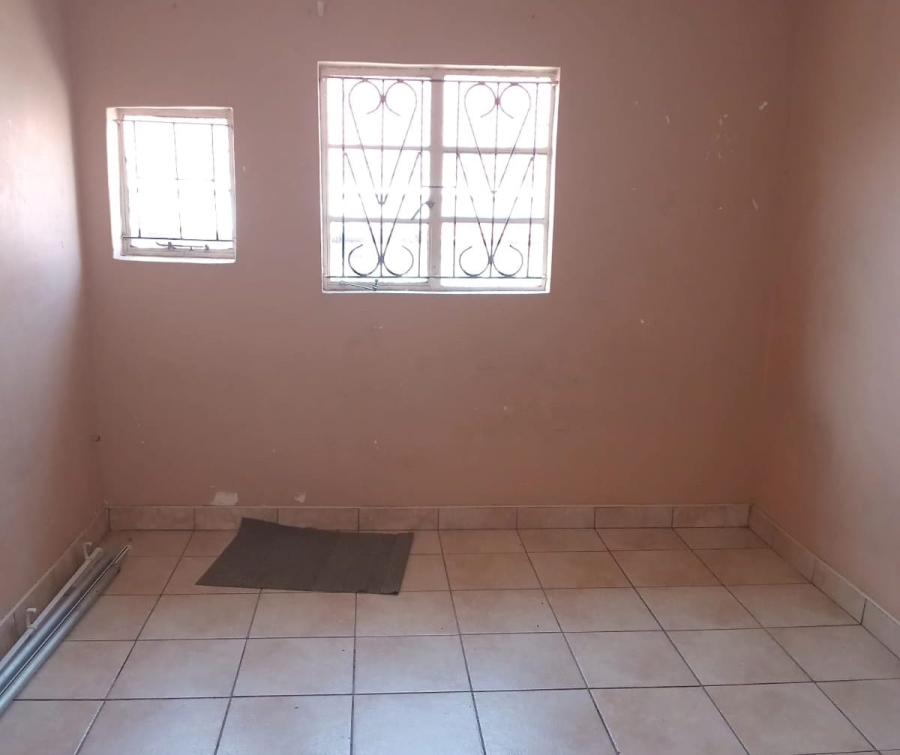 3 Bedroom Property for Sale in Acaciaville KwaZulu-Natal
