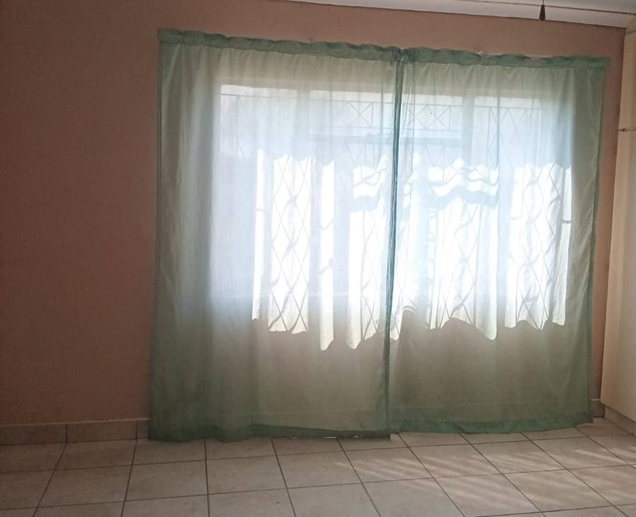 3 Bedroom Property for Sale in Acaciaville KwaZulu-Natal