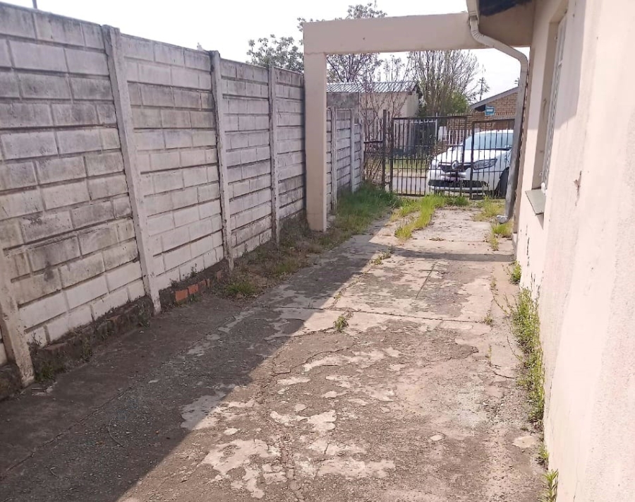 3 Bedroom Property for Sale in Acaciaville KwaZulu-Natal