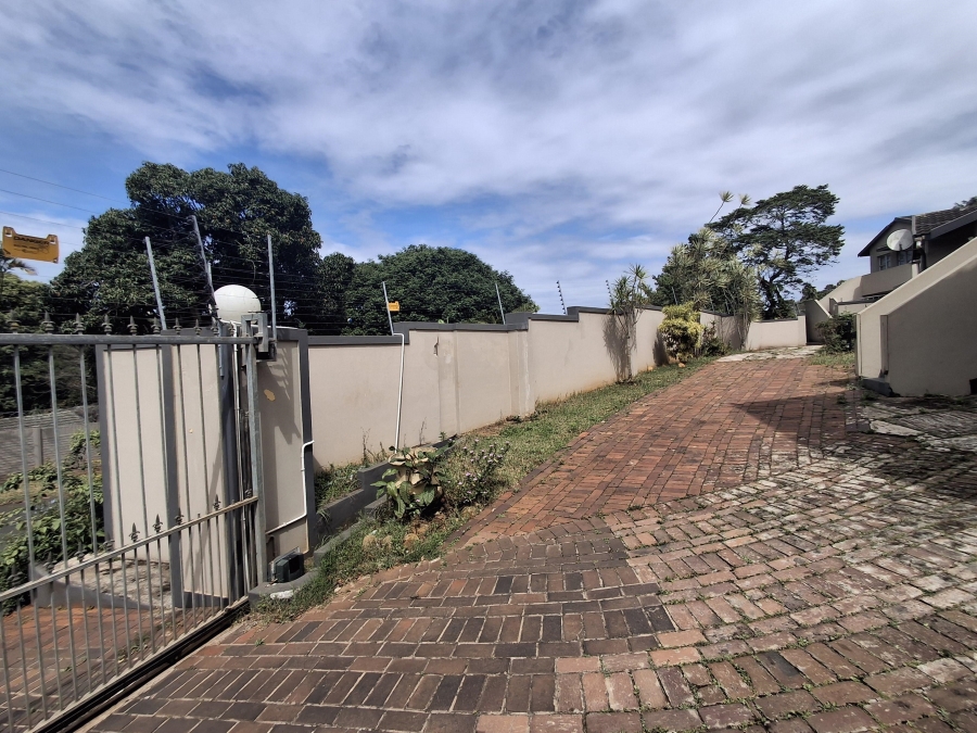 To Let 1 Bedroom Property for Rent in Glen Anil KwaZulu-Natal