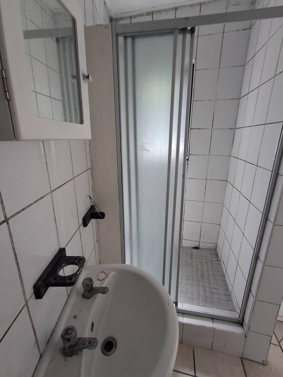 To Let 1 Bedroom Property for Rent in Glen Anil KwaZulu-Natal