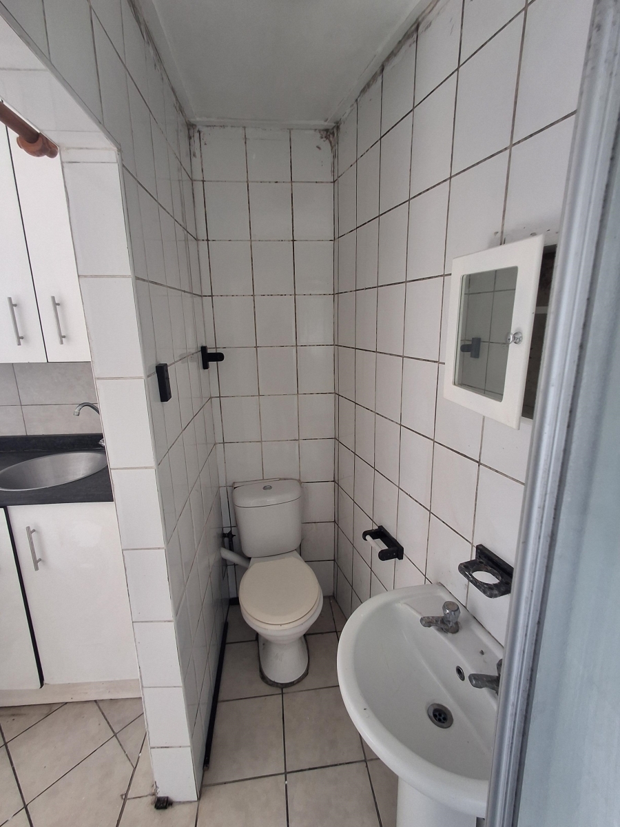 To Let 1 Bedroom Property for Rent in Glen Anil KwaZulu-Natal