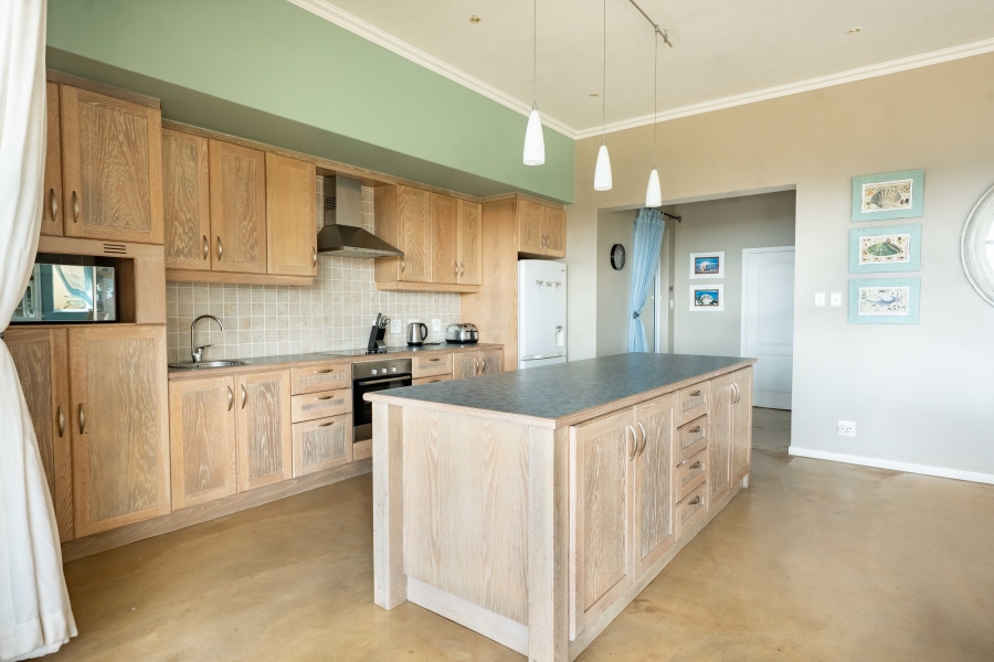 5 Bedroom Property for Sale in Freeland Park KwaZulu-Natal