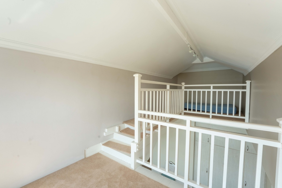 5 Bedroom Property for Sale in Freeland Park KwaZulu-Natal