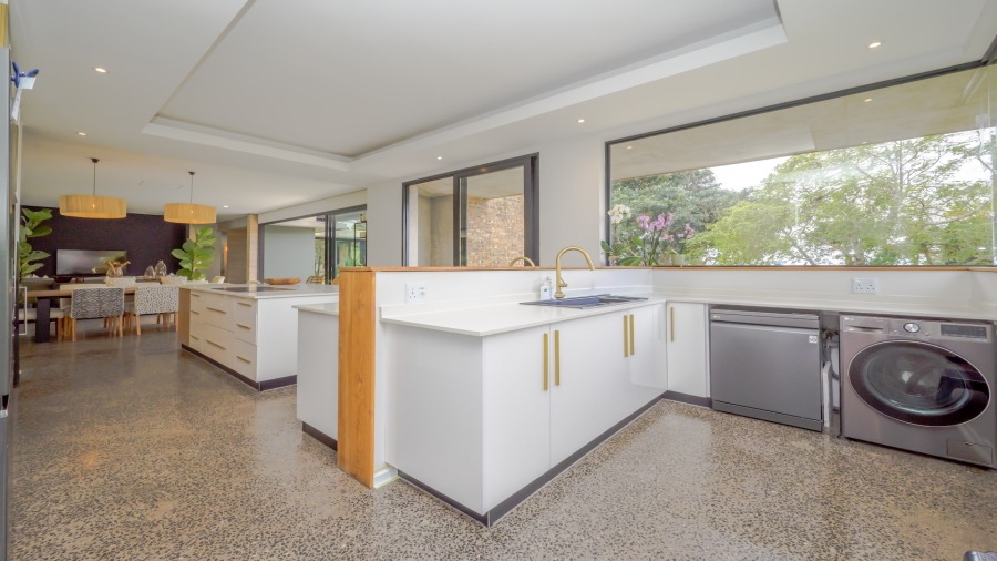 4 Bedroom Property for Sale in Elaleni Coastal Forest Estate KwaZulu-Natal