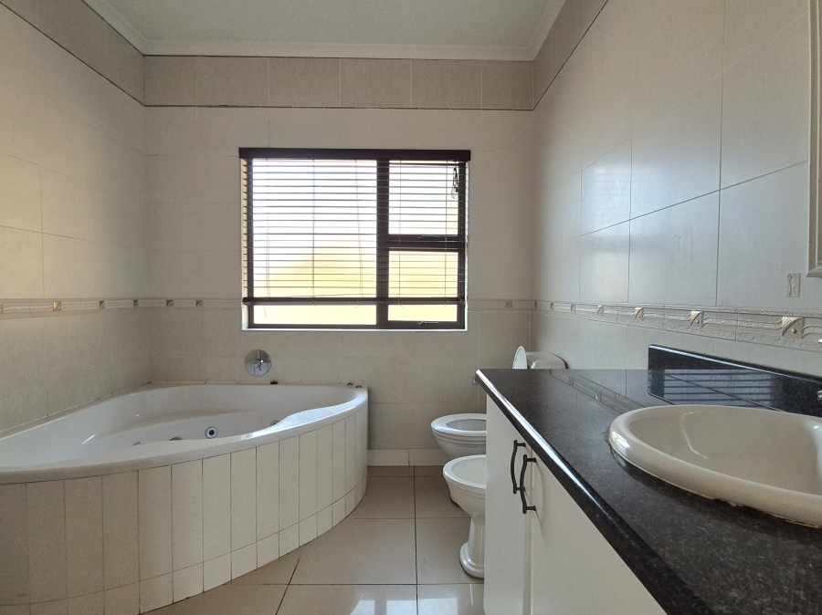 3 Bedroom Property for Sale in Ballito Central KwaZulu-Natal