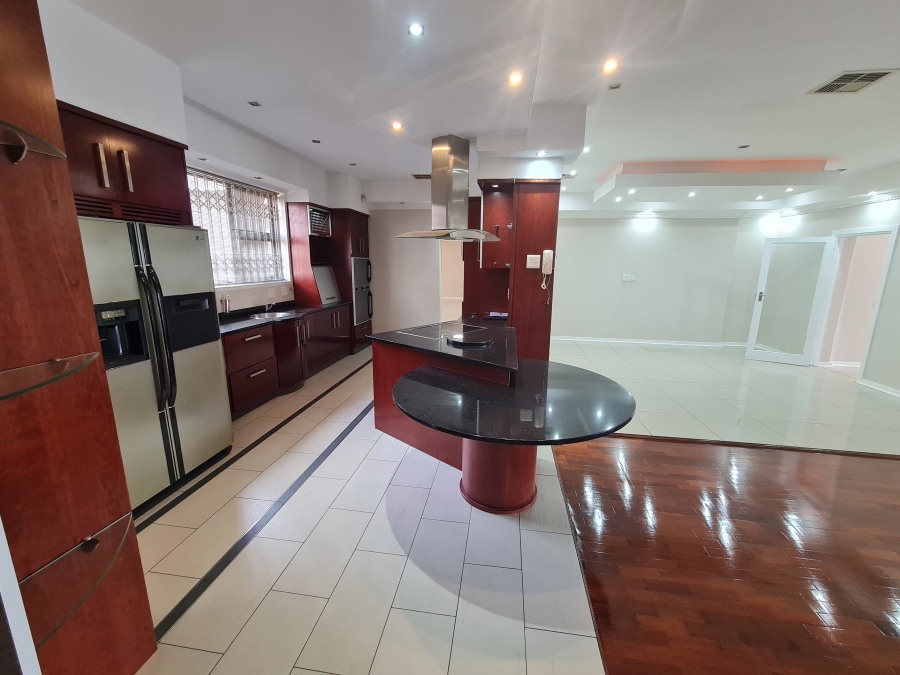 8 Bedroom Property for Sale in Montrose KwaZulu-Natal