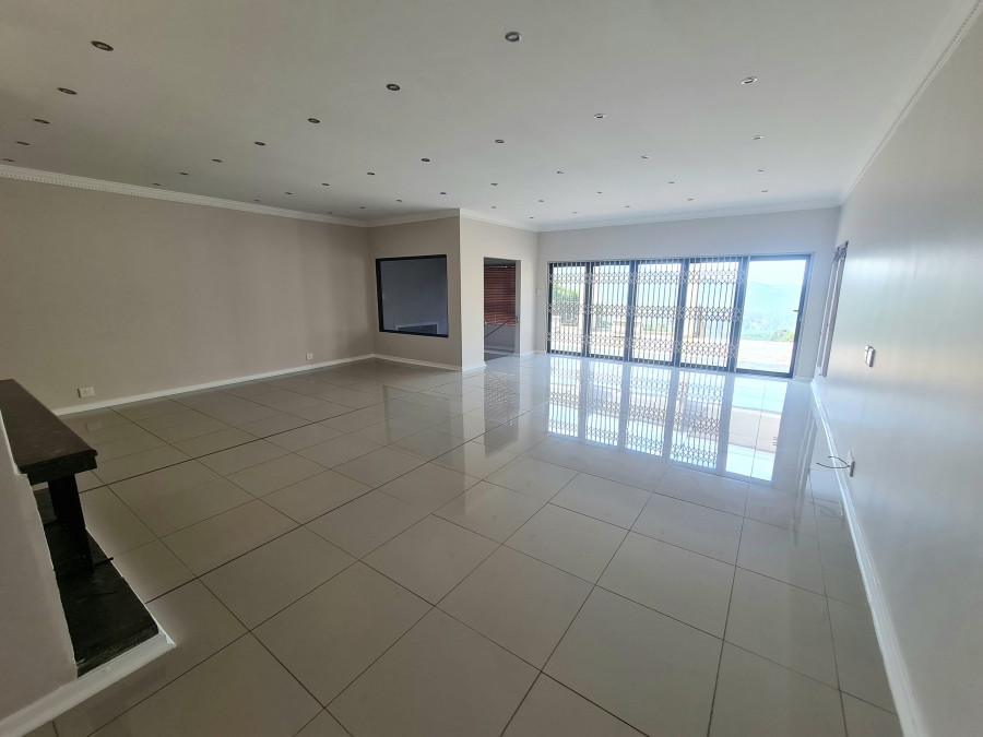 8 Bedroom Property for Sale in Montrose KwaZulu-Natal
